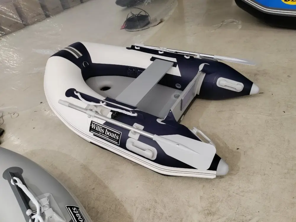 Nafukovací člun Willis boats RY-BD200 v bílo-modré barvě s nafukovací podlahou Zlevněný