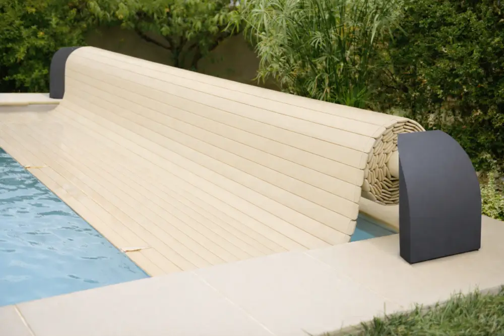 CF. Group Lamelový kryt bazénu Contura obdélníkový 600 × 300 cm - pískový, PVC lamely Super Cena