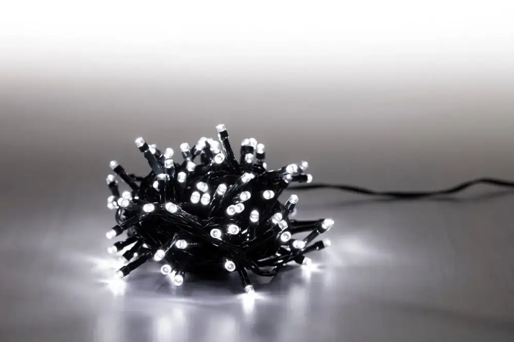 Světelný řetěz 100 LED - studená bílá - zelená - mód Poslední Šance